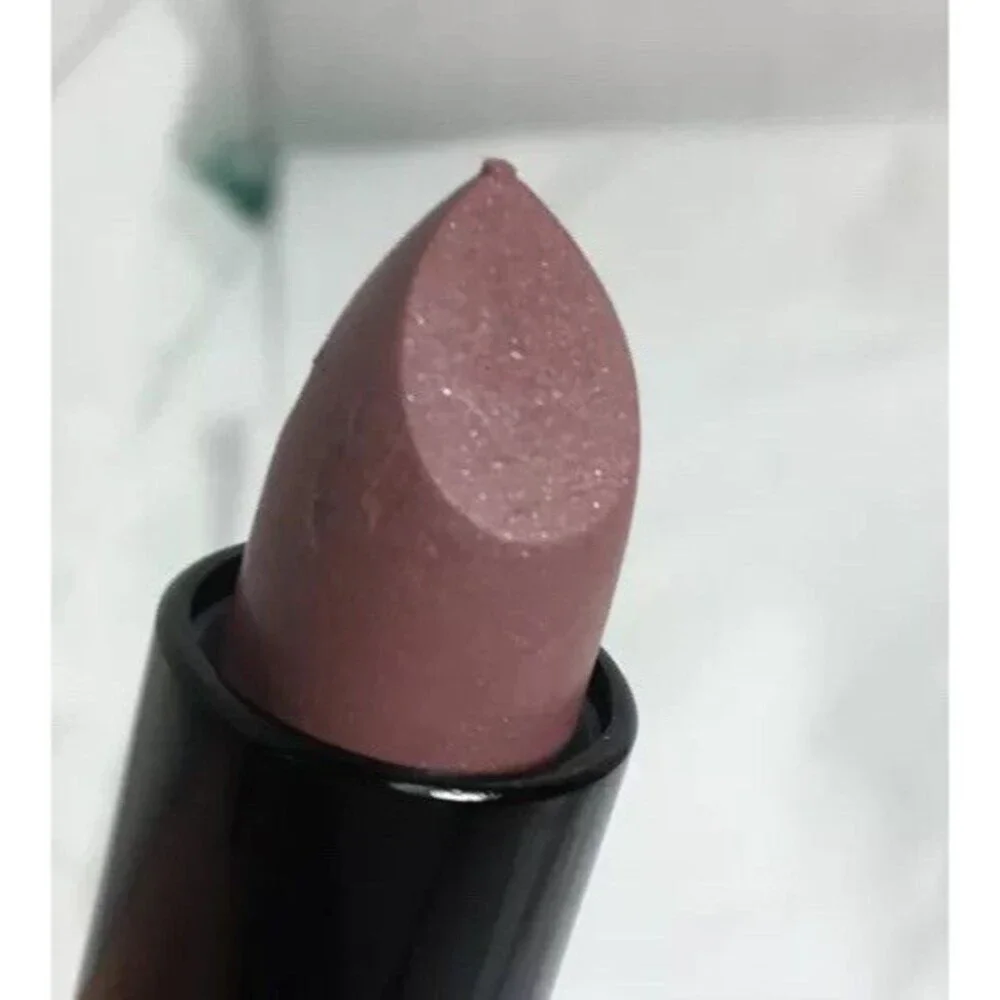 Revlon￼ Pout it out Sinful Color 2036. Chatty New Lot Of Two
